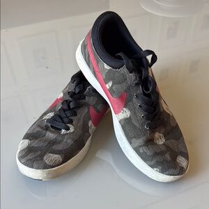 Nike kids Camouflage Sneakers with Red Swoosh- size 6Y